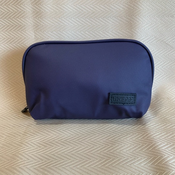 Generic Accessory cables/game Organizer Travel bag/pouch. Purple - Picture 2 of 5